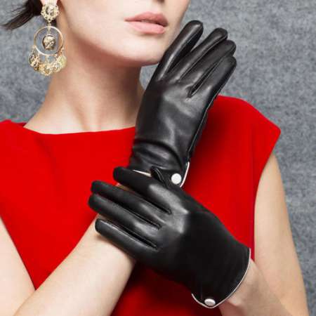 fétichiste gants de cuir 