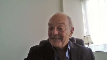  Pour Femme Mûre aux TRES TRES GROS SEINS