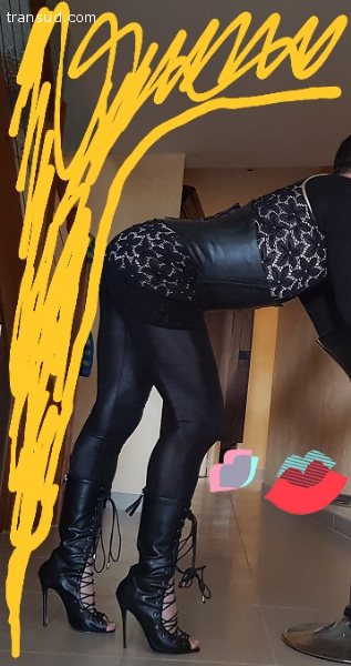 Vue échauffourée Fille Revers Lady Gratuit, Assemblage Compagne Age Indifferent