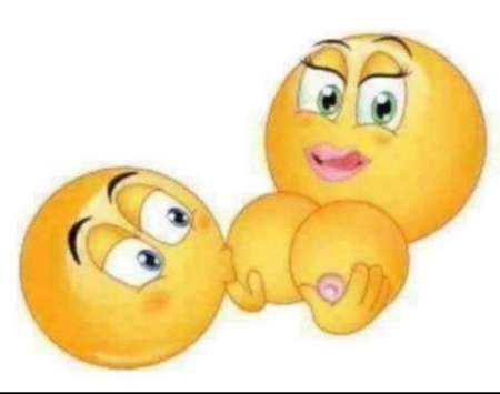 Homme, fétichiste des grosses poitrines