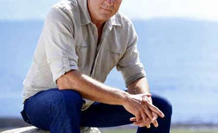 Marc, 64 ans, rencontrerais Dame Féminine