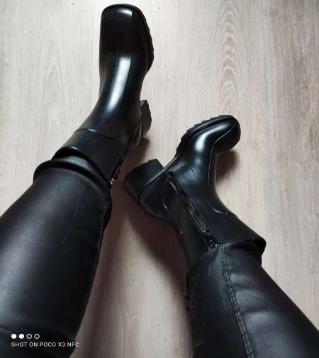 Reine ébène virtuel /réel Liège