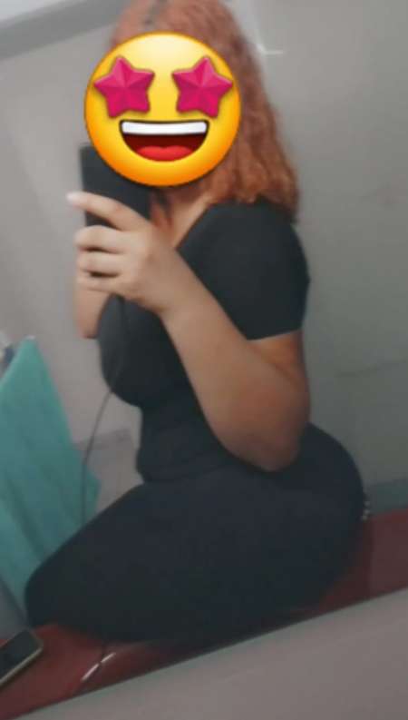 Nora Maghrébine Curvy sur la Martinique