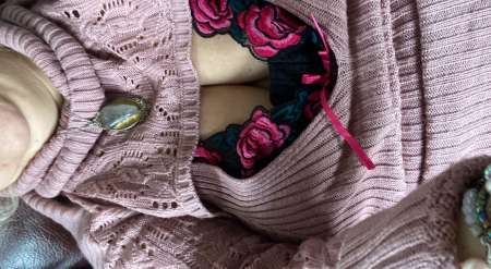 Cougar bien en chair sensuelle pr messagerie rose