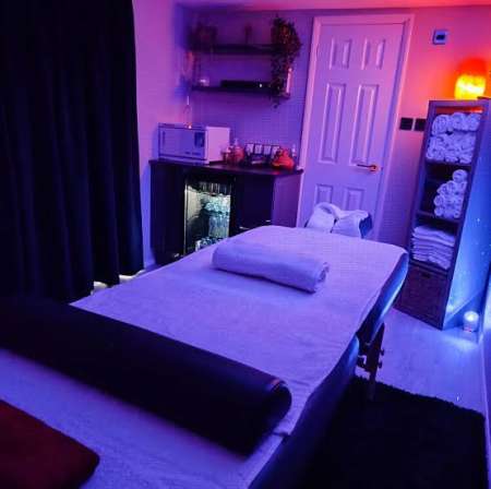 Un homme masseur pour les femmes