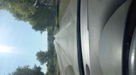 Femme qui souhaite faire une rencontre