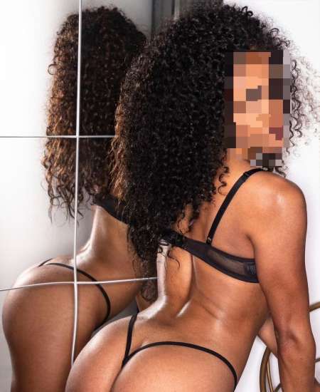 Murielle la petite métisse sexy