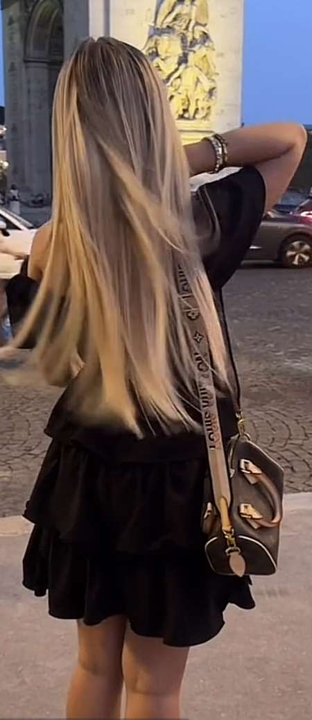 Jeune trentenaire aimant le partage