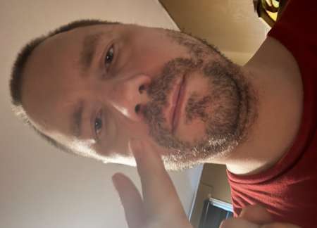 Homme pour aventures avec femmes matures et rondes