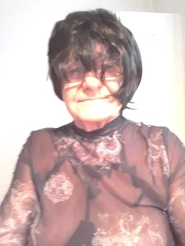 je me travesti pour des rencontres très débridées