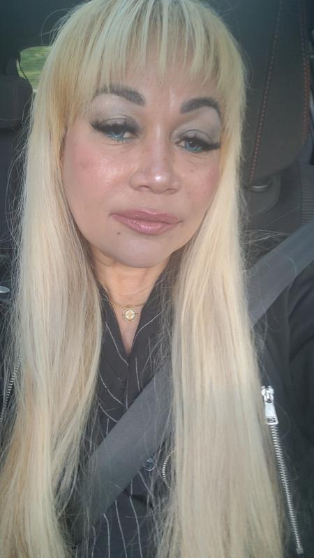 Yami belle femme mûre.