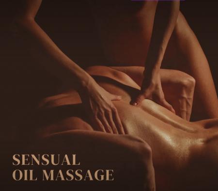 Masseuse sensuelle aux huiles