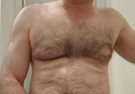 Cherche femme +60 ans pour réel ou virtuel