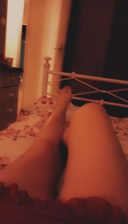 Jolie brune française 40 ans