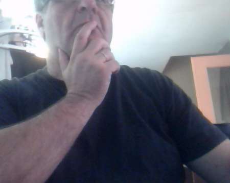 H 62ans grosse éjac de jute ch videuse non vénale