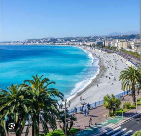 Homme prêt à satisfaire tous vos désirs mesdames