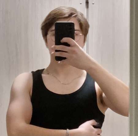 Soumis novice cherche maîtresse