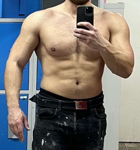 Jeune homme pour vos fantasmes