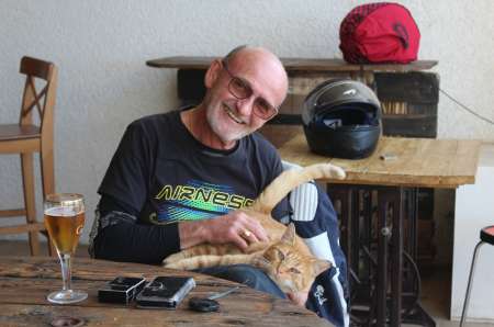 Libertin recherche une complice régulière et trios