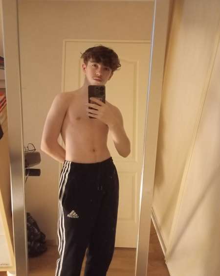 Cherche un mec sur chalon pour baise ou plus