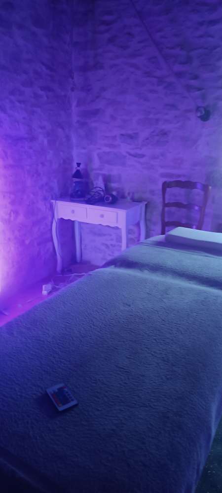 Massage bien-être dans espaces chaleureux