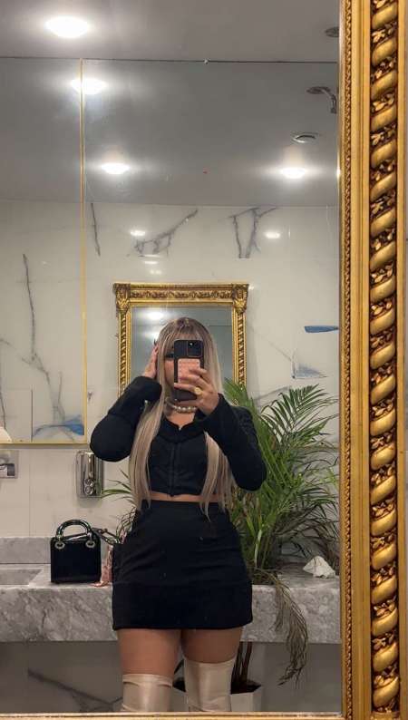 Une jolies dominatrice sur Alger