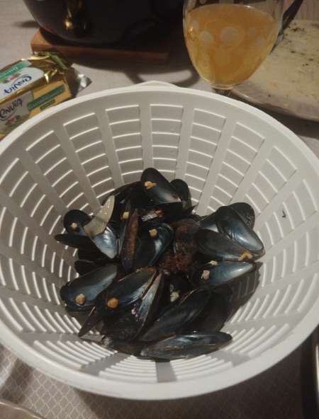 Cherche femme mûre pour moment agréable