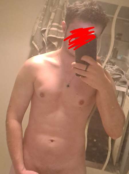 JH bcbg cherche femme seule ou couple pour moment