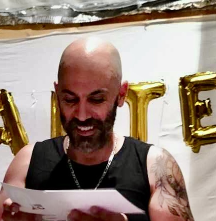 Je suis tout seul vendredi samedi et dimanche