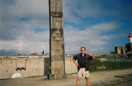 FONCTIONNAIRE 55 ANS TRES ATHLETIQUE RENCONTRERAIT