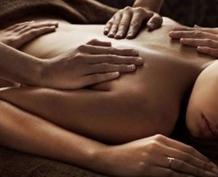  Massage tantrique et domination par couple