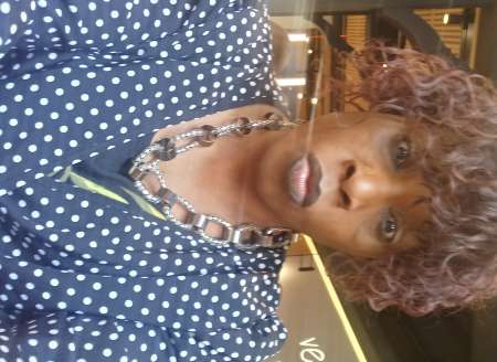 Femme des îles cherche relation sérieuse