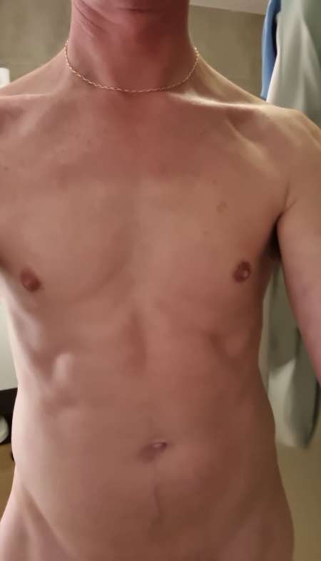 H de 45 ans cherche femme pour fellation