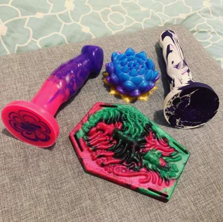 Je suis pleine de charme et d'énergie.