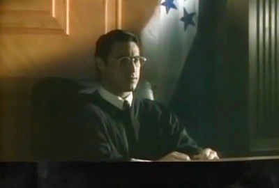 Homme caucasien pour femme seule, divorcé, veuve.