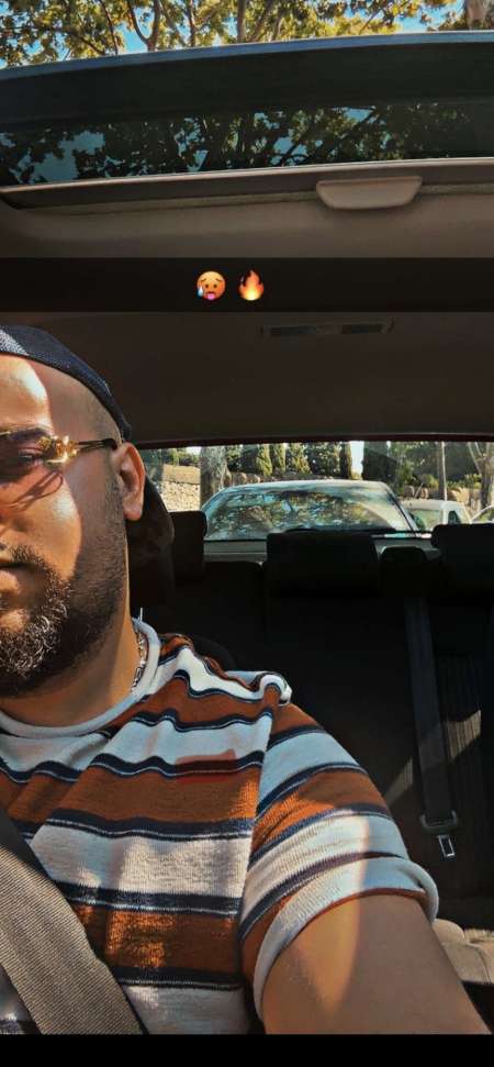 Jeune homme pour vous mesdames