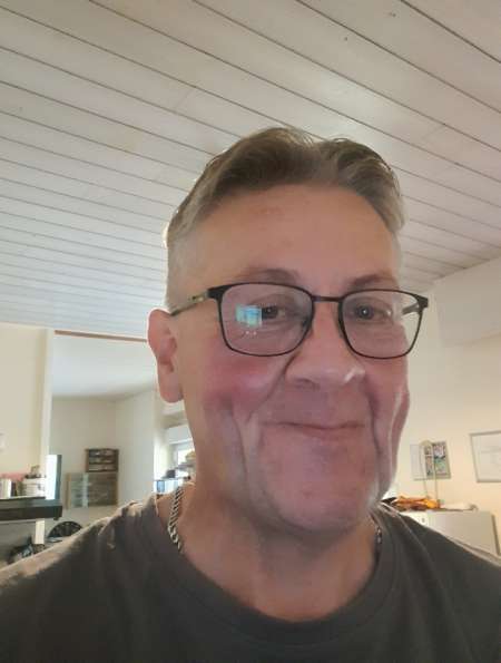 Homme sympa pour moment agréable avec femme délais