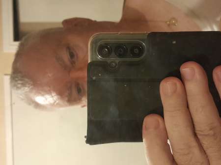 Cherche femme, couple pour massage, calinothérapie