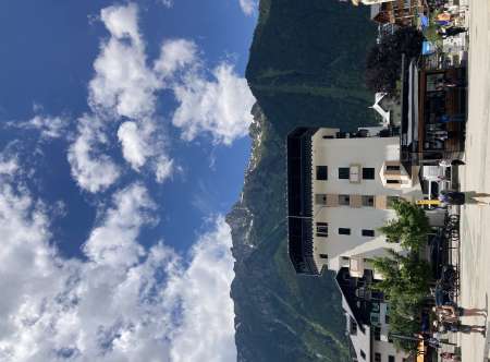 Propose bonne compagnie pour ses dames