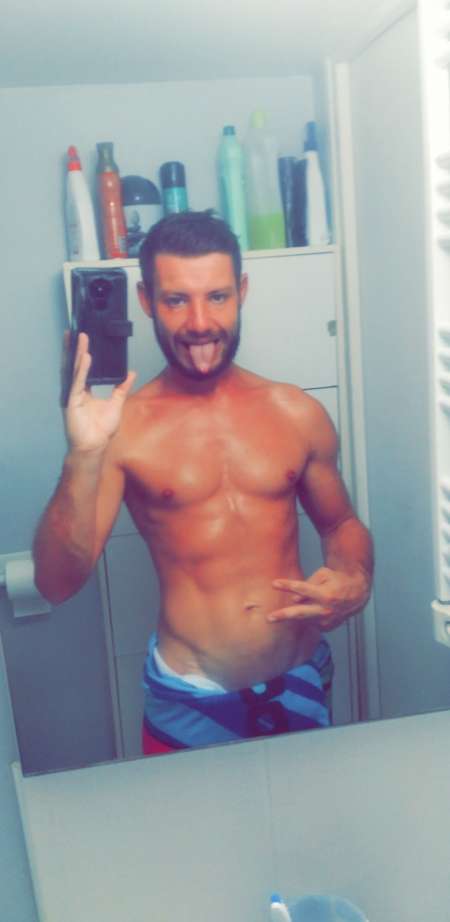 JH cherche F pour passer un doux moments agréables