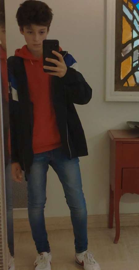 Cherche une femme pour une première fois