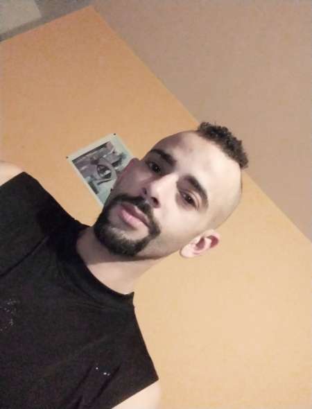 Escort boy pour femme sérieuses