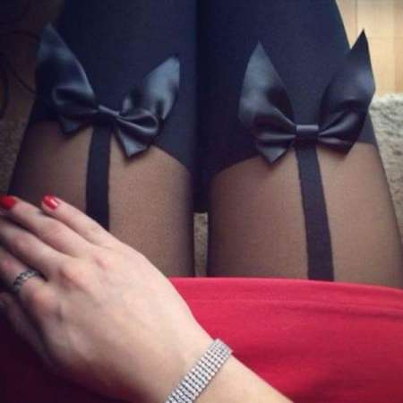  Femme pulpeuse féminine