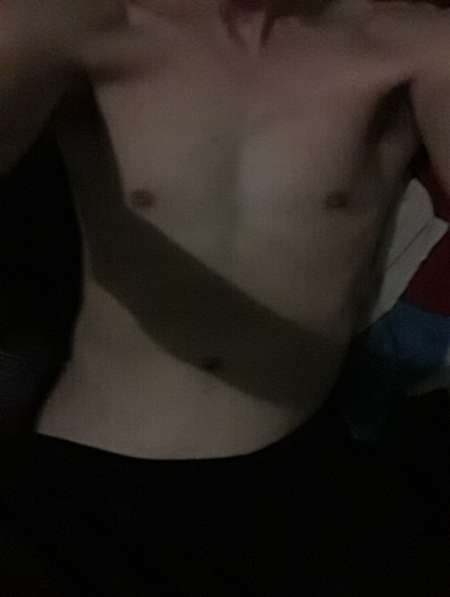 Jeune homme disponible