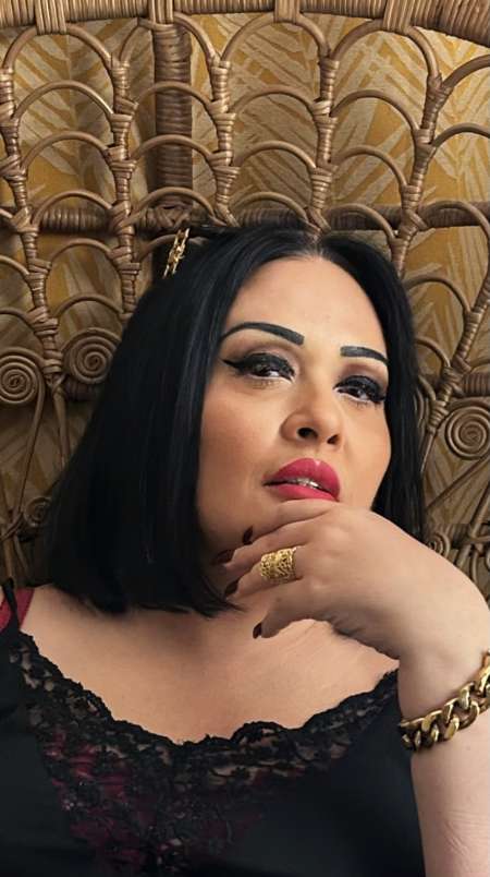 Ornella belle brune sue Nice magnan californie