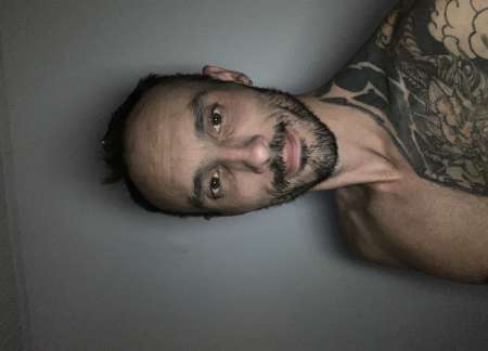 Bien monté pour du sexe sans tabou et sans retenu