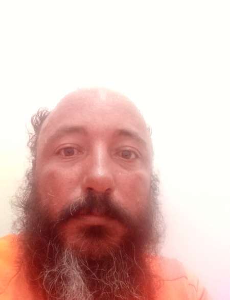 Métro cherche femme bouchi ou brésilienne